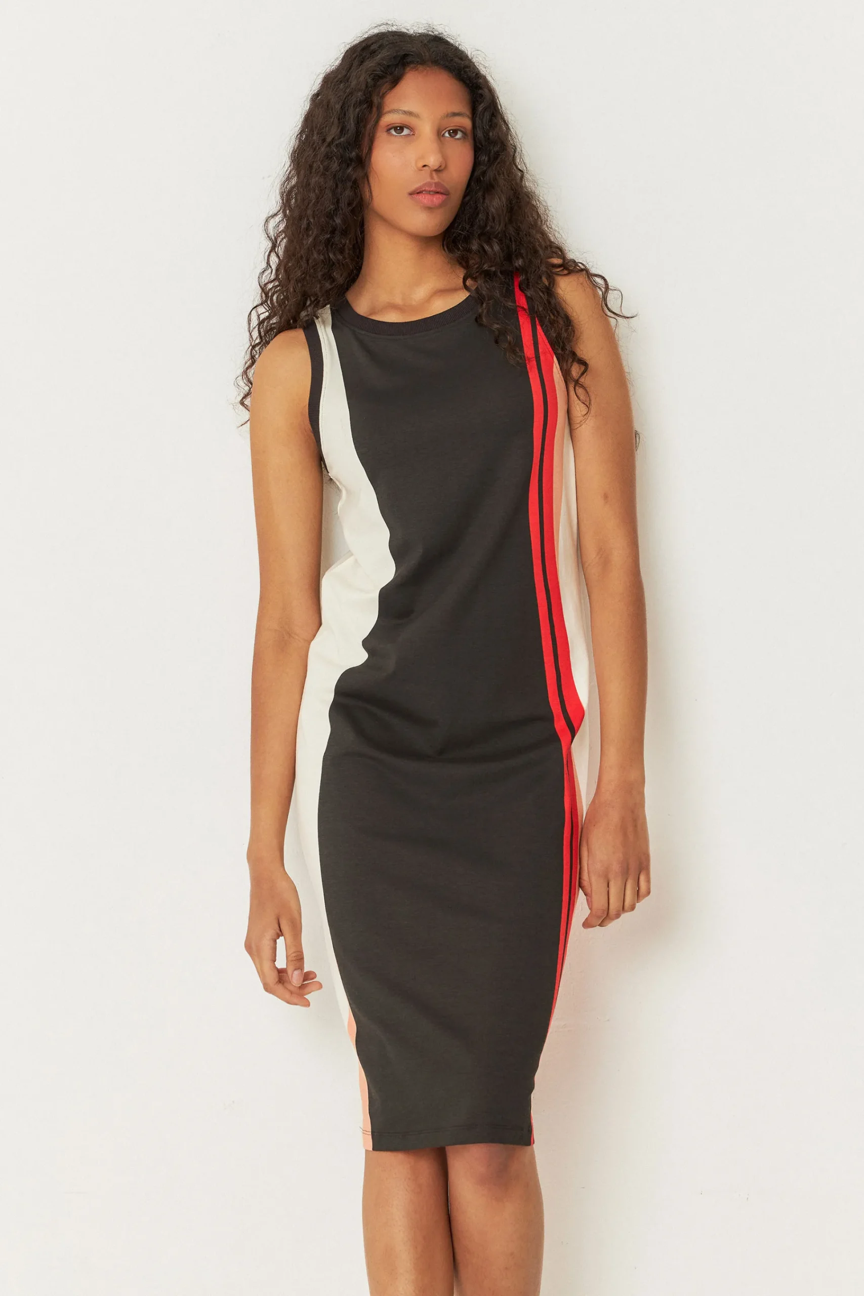 SKFK ROBE MAIKA-GOTS- Robes