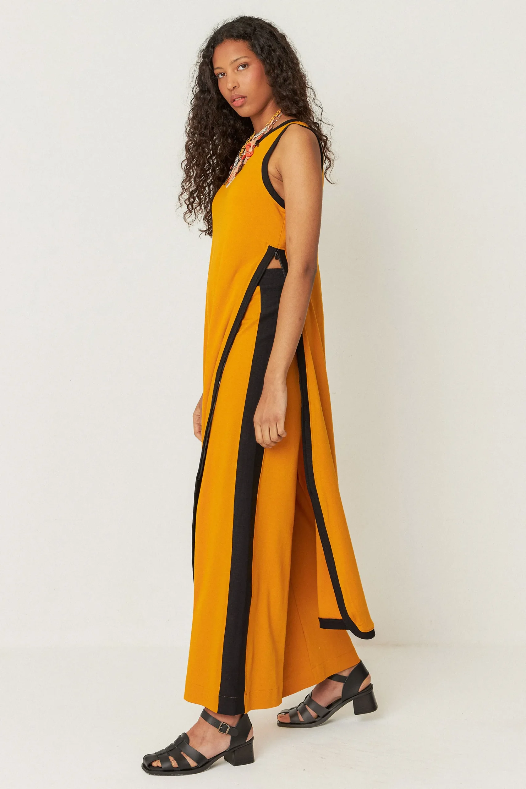 SKFK ROBE NAILA-GOTS- Robes